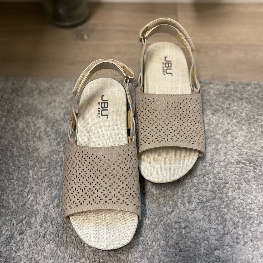 JBU Sandals - Picture 7 of 15